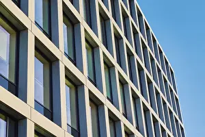 Geometric Building Facade Imprime: Building facade with geometric pattern