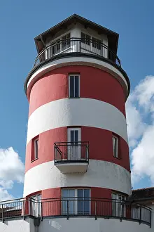 Uninhabited German Towers Imprime: Building in the shape of a lighthouse