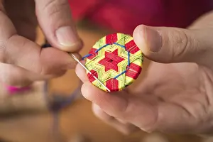 Handicraft Tool Imprime: Button maker stitching and wrapping green