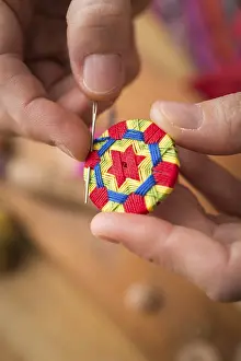 Handicraft Tool Imprime: Button maker stitching and wrapping green