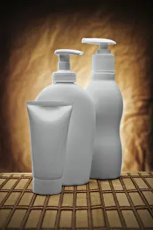 Laboratory Equipment Imprime: Three care objects