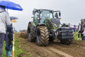 Classic Car Show Imprime: Tractor Pulling