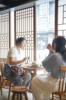 Seoul Cityscape Photography Imprime: In a chic cafe by a window table