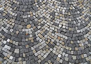 Cobblestone Road Imprime: Closeup view on a cobblestone road - pattern - background