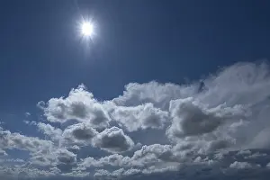 Bavaria Cloud Formations Imprime: Cloud formations with sun against the light