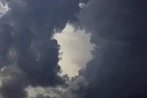 Dark Clouds Imprime: Cloud Hole, Thunderclouds