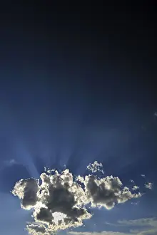 Exterior View Photography Imprime: Cloud with sun rays