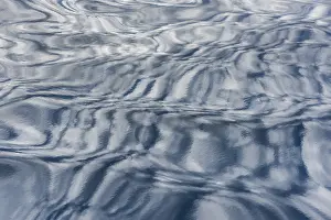Blue Wave Pattern Imprime: Clouds reflected on the surface of the sea