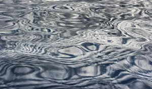 Blue Wave Pattern Imprime: Clouds reflected on the surface of the sea