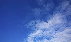 Cirrocumulus Cloud Formation Imprime: Cloudscape of altocumulus clouds