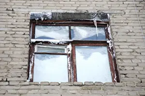 Deserted Window Imprime: Cold window