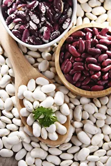 Healthy Eating Arrangement Imprime: Composition with dried beans on the table