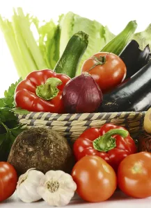 Raw Vegetable Composition Imprime: Composition with raw vegetables