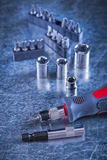 Industrial Maintenance Equipment Imprime: Composition of screwdriver with replaceable heads