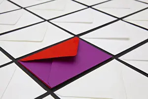 Glazed Tile Background Image Imprime: Composition with white and colored envelopes on the table
