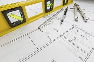 Custom House Plans Imprime: Construction level, engineer pencil