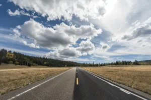 US America Outdoor Shot Imprime: Country road with dramatic clouds