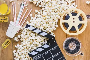 Deserted Movie Theater Imprime: Creative layout popcorn cinema objects