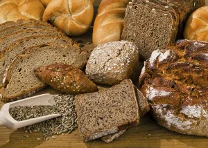 Baked Goods Nutrition Imprime: Several different types of bread