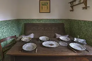 Middle Franconia Landmarks Imprime: Dining table in a kitchen of a workers flat around 1900