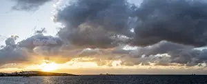 Cloudy Atmospheric Landscape Imprime: Dramatic clouds at the sea, sunset