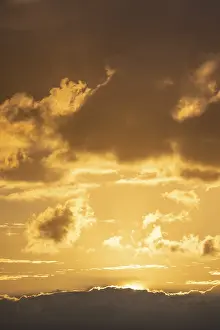 Evening Sun In Greece Imprime: Dramatic clouds, sunset, Cyclades