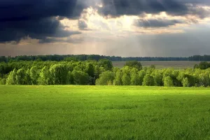 Overcast Sky Photography Imprime: Dramatic cloudscape over village landscape