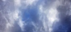 Dramatic Cloudy Sky Imprime: Dramatic cloudy sky, Abstract background