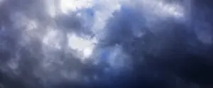 Dramatic Cloudy Sky Imprime: Dramatic cloudy sky, Abstract background