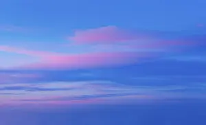 Cloudy Atmosphere Imprime: Dramatic sunset clouds in sky