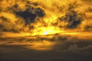 Lower Saxony Evening Sky Imprime: Dramatic sunset under cloudy sky