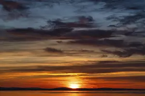 Lago Constanza Imprime: Puesta de sol dramática sobre el lago, nubes.