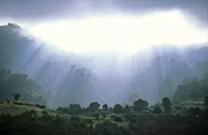 Atmospheric Light Photography Imprime: Dramatically lighted clouds after a thunderstorm