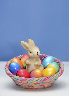 Easter Egg Imprime: Easter egg, eggs, Easter, Easter nest