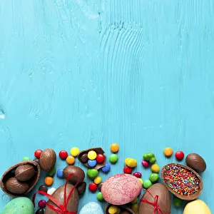 Colorful Easter Eggs Imprime: Easter sweets eggs