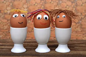 Studio Food Photography Ideas Imprime: Eggs with faces in eggcups