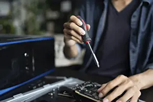 Electronic Repair Shop Imprime: IT Engineer installing Hardware Equipment Development Facility Engineer Maintenance computer Motherboard Electronic