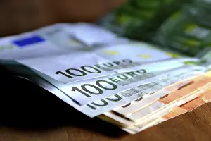 Euro Banknotes Imprime: Euro notes on a table