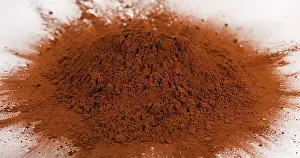 White Background Chocolate Imprime: Exploding Powder Chocolate
