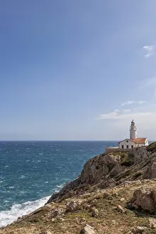 Far De Capdepera Lighthouse Imprime: Far de Capdepera lighthouse, cliffs