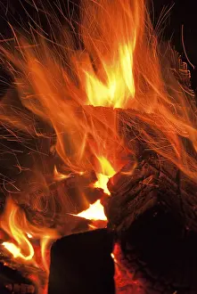 Deserted Bonfire Scene Imprime: Fire