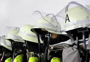 Protective Headgear Imprime: Fire helmets