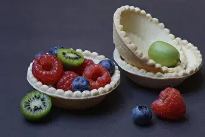 Raspberry Tartlet Imprime: Fruit in tartlet base, raspberry