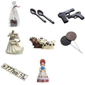 Dessert Photography Studio Shot Imprime: Gift chocolates in form of amusing figures