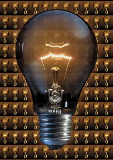 Electricity Costs Imprime: Glowing lightbulb, Composing