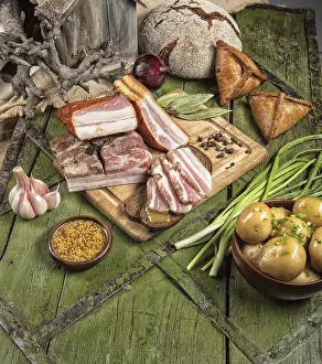 Diverse Food Photography Imprime: Ham and different vegetables on a studio background