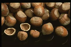Hazelnut Nutrition Imprime: Hazelnuts