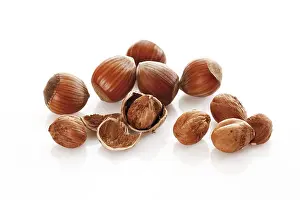 Hazelnut Nutrition Imprime: Hazelnuts, with and without shell