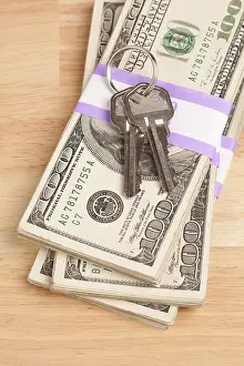 Cash For Keys Program Imprime: House keys on stack of money, cash for keys program