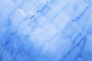 Svalbard Landscape Imprime: Ice patterns on an iceberg as a background